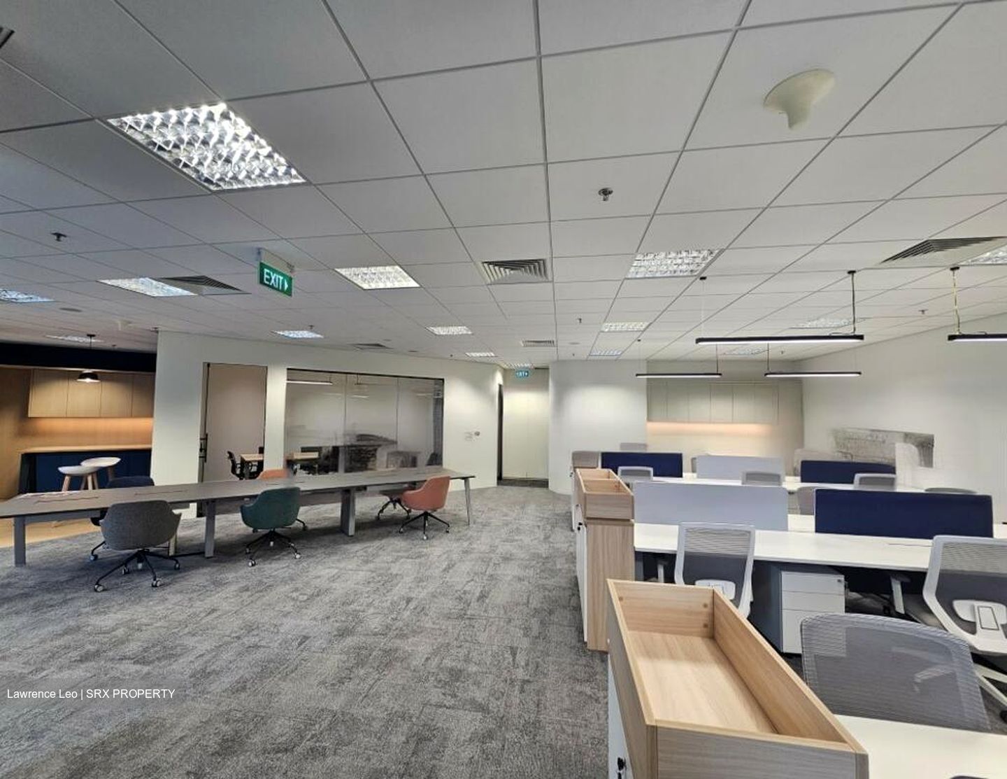 PLUS (D1), Office #469050951